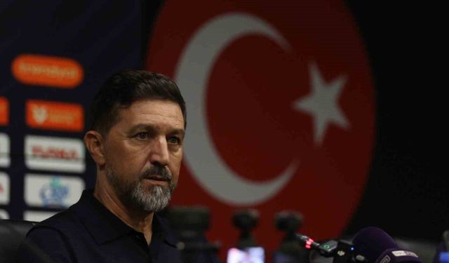 Besnik Hasi: 'İlk 25 dakikada oyunu kaybettik'