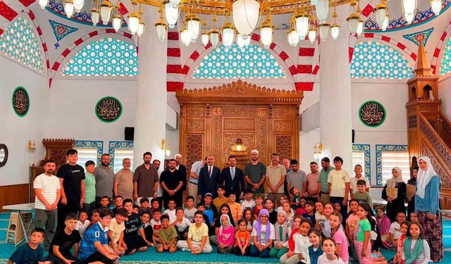 Bilecik'te öğrenciler dini bilgi yarışmasında ter döktü