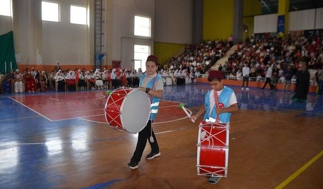 Bulanık'ta TÜGVA yaz okulu coşkusu: 2 bin 500 öğrenci mezuniyet sevinci yaşadı