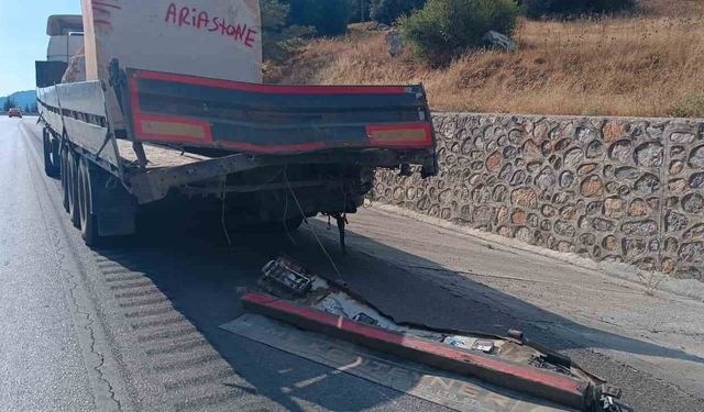 Burdur'da tırlar çarpıştı: 1 yaralı