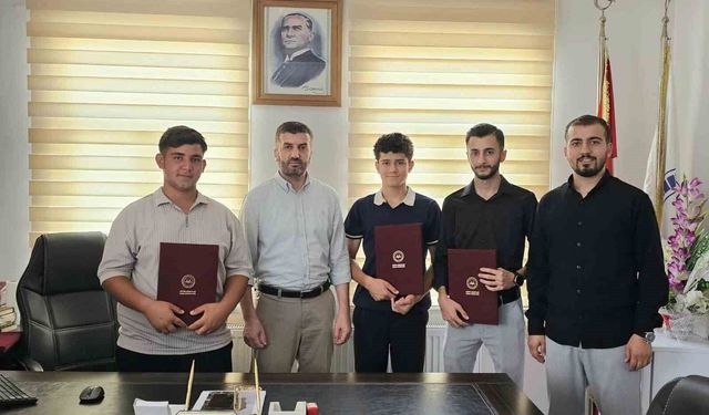 Çermikte hafızlık eğitimini tamamlayanlara belgeleri verildi