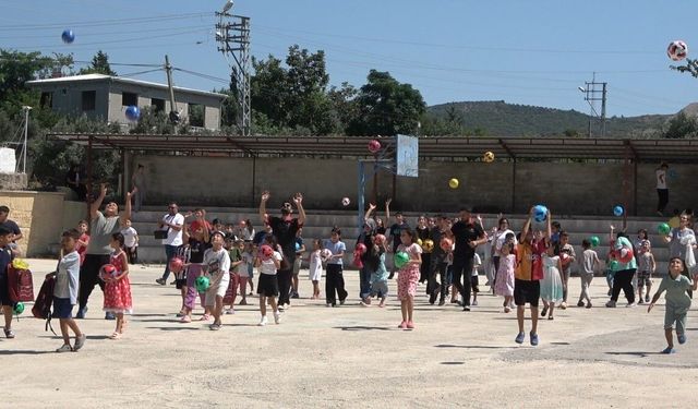 Çocukların mutluluğu için kilometreleri aştılar
