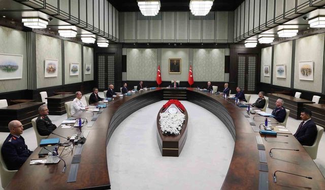 Cumhurbaşkanı Erdoğan başkanlığında gerçekleştirilen Yüksek Askeri Şura toplantısı sona erdi.