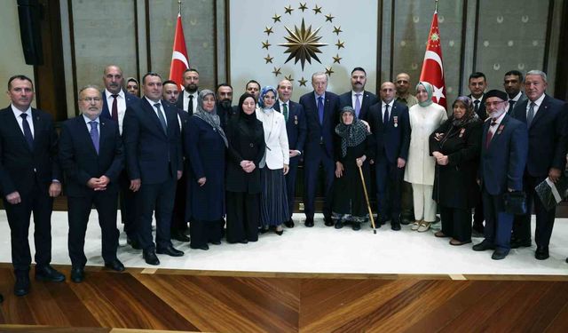 Cumhurbaşkanı Erdoğan: 'Şimdiye kadar şehitlerimizin emanetlerine ve gazilerimize devletimizin tüm imkânlarını seferber ederek sahip çıktık'