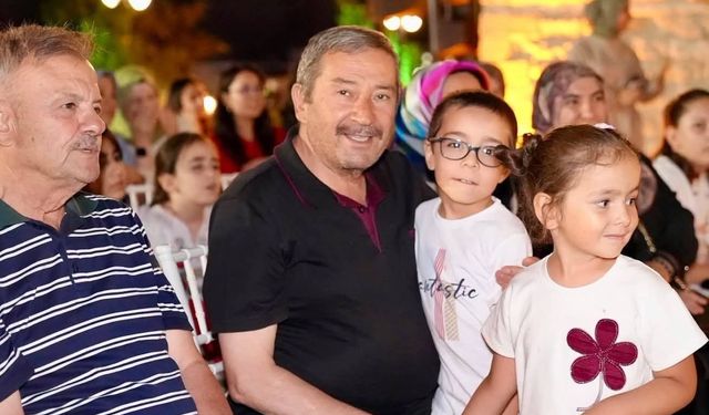 Darende'de nostalji sineması ve karaoke gecesi düzenlendi