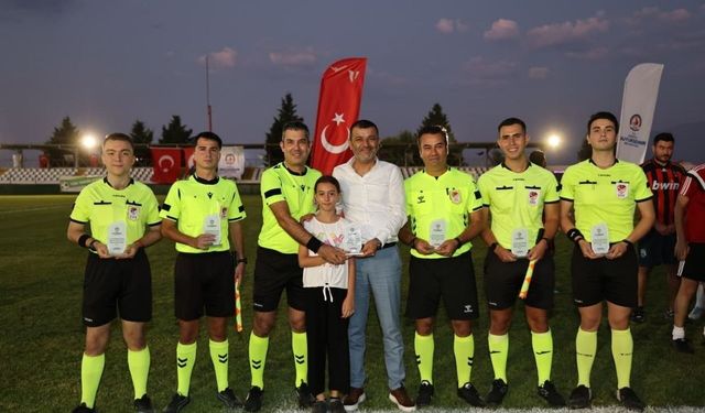 Denizli Büyükşehir Futbol Turnuvası kupalar sahiplerini buldu