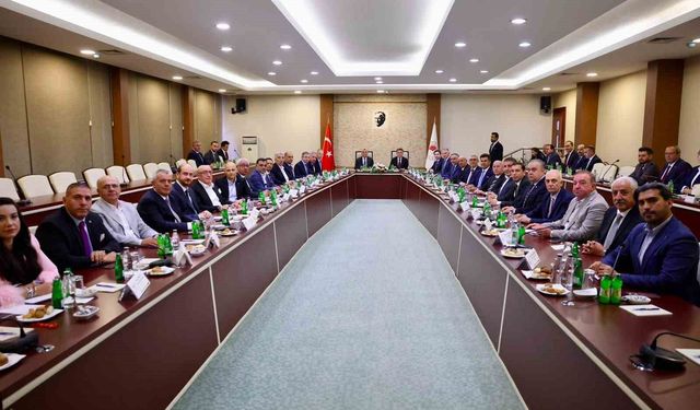 Duyan, Ankara'da tarım ve ticaret sektörü toplantısına katıldı