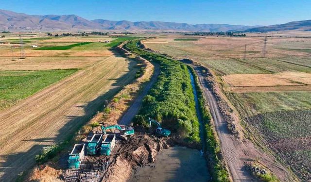 Erzincan'da 30 bin hektarlık arazi toplulaştırma projesi sürüyor