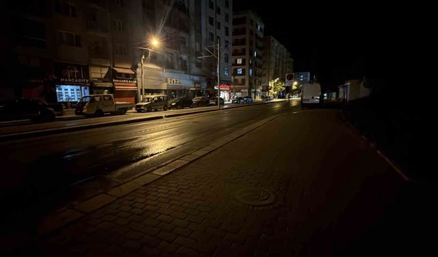 Eskişehir'de bıçaklı kavga: 1'i ağır, 2 yaralı