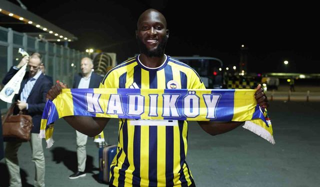 Fenerbahçe'nin yeni transferi Romelu Lukaku, İstanbul'a geldi