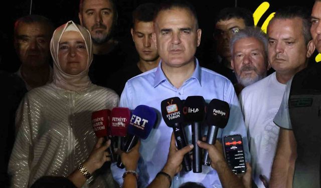 Fethiye'deki orman yangınında 16 huzurevi sakini dumandan etkilendi