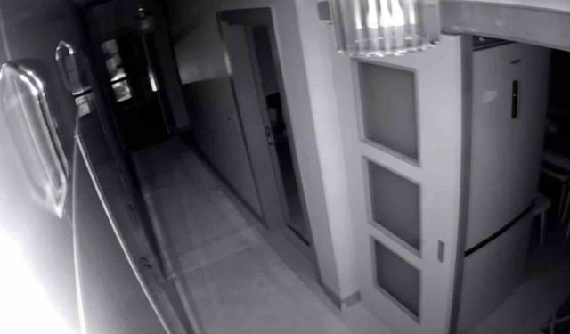 Gaziantep'te deprem anı kamerada