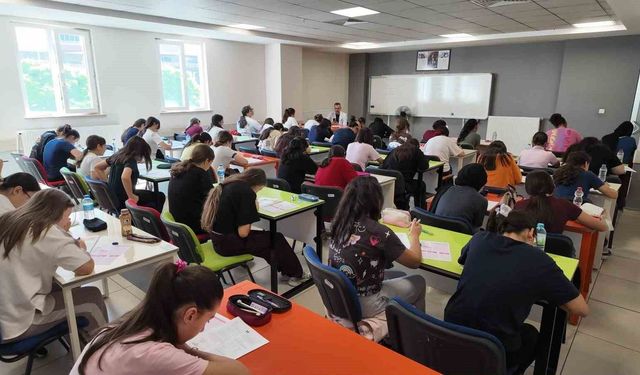 Genç KAYMEK'in LGS Deneme Sınavı'na yoğun ilgi