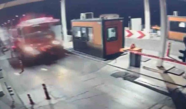 Göcek Tüneli işletmesinden 'orman yangınlarıyla mücadelede görev yapan araçlardan tünel ücreti istendiği' iddialarına yalanlama