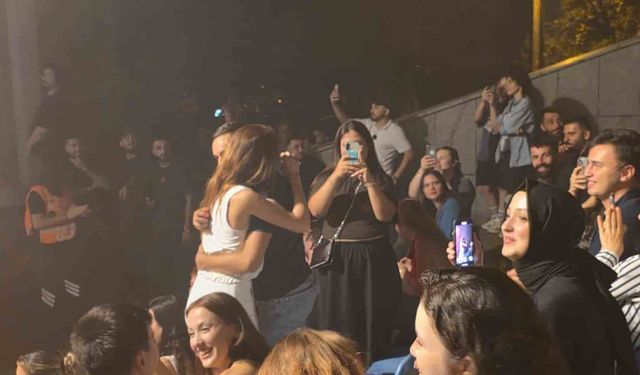 Gökhan Türkmen konserinde 9 evlilik teklifi