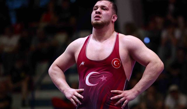 Hakan Büyükçıngıl'dan Akdeniz Oyunları'nda altın madalya