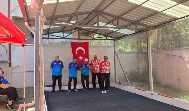 Huzurevi sakinleri bocce müsabakasında buluştu