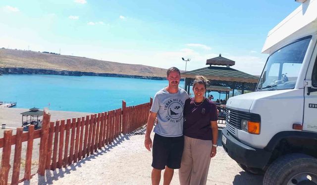 İsviçreli çift, Acıgöl'e hayran kaldı