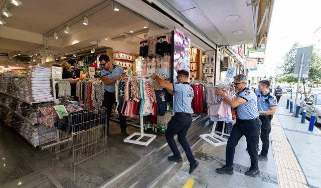 İzmir'de ana arterlerde kaldırım işgaline geçit yok
