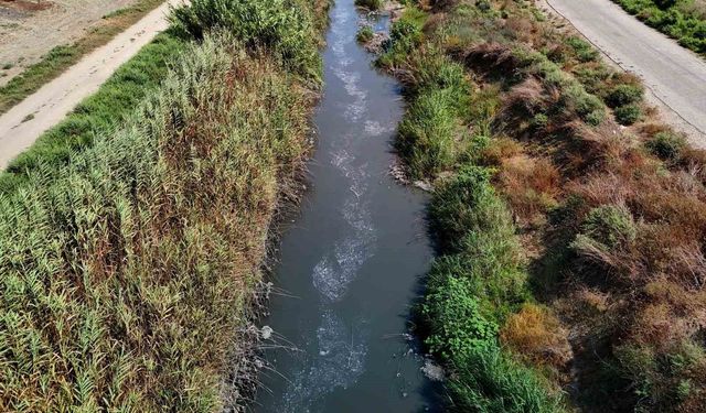 Kanallardaki mikroplastikler, Akdeniz'e ilerliyor: Bakanlık kanallardan örnek topladı