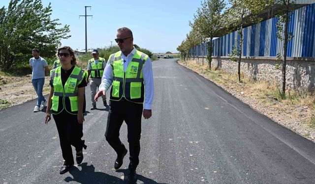 Karacabey'de asfalt mesaisi aralıksız sürüyor