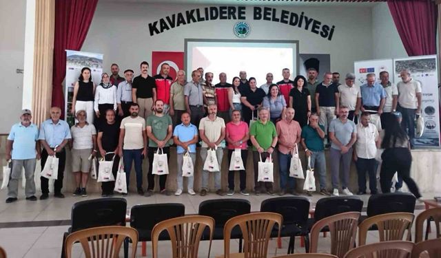Kavaklıdere'de ceviz üreticilerine verim ve kalite eğitim