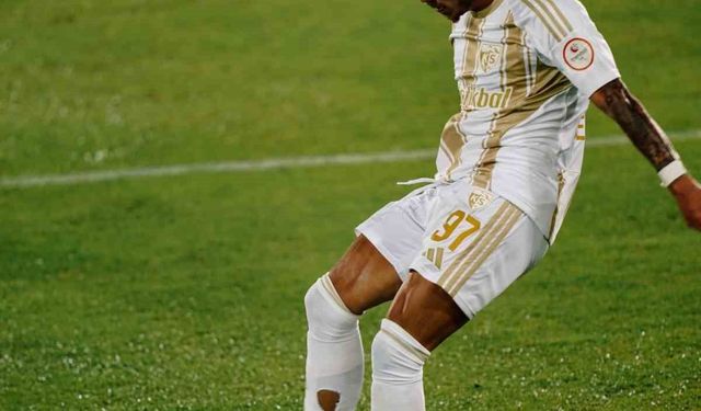 Kayserispor'un ilk golleri Seferi'den