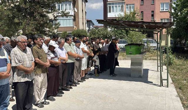 Kazada yaşamını yitiren yaşlı adam toprağa verildi