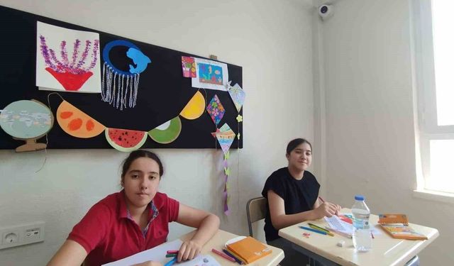 Kemer'de özel bireyler Mola Evi'nde sosyalleşiyor