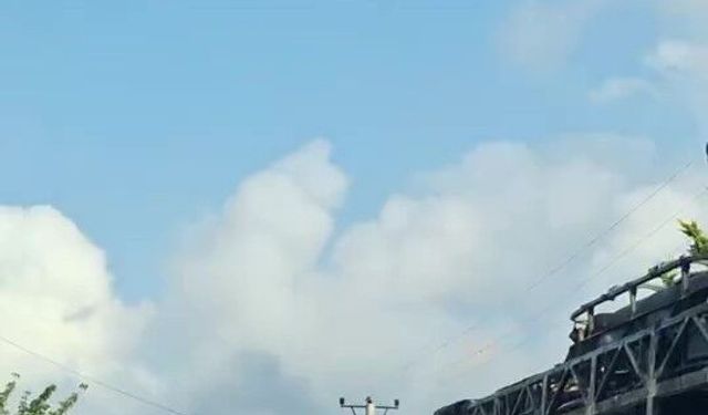 Kocaeli'de yolcu otobüsü alev alev yandı