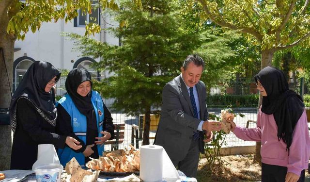 Kur'an kursu öğrencilerine sürpriz