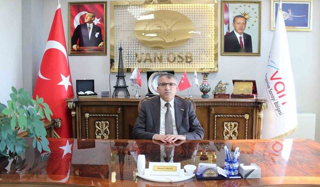 Memet Aslan: 'Van hafif raylı sistem projesi, şehrimizin geleceğine yapılan en büyük yatırımlardan biridir'