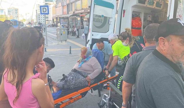 Niğde'de otomobil yaya geçidinde engelli vatandaşa çarptı