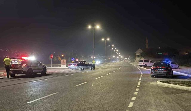 Oto tamircisi test için çıktığı otomobille kaza yaptı: 2 yaralı