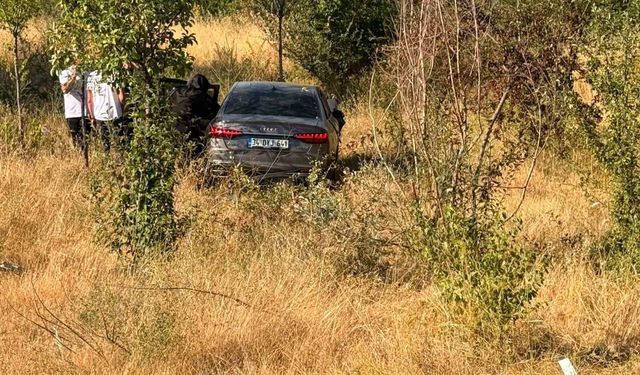 Otomobillerin çarpıştığı kazada bir kişi öldü 3 kişi yaralandı