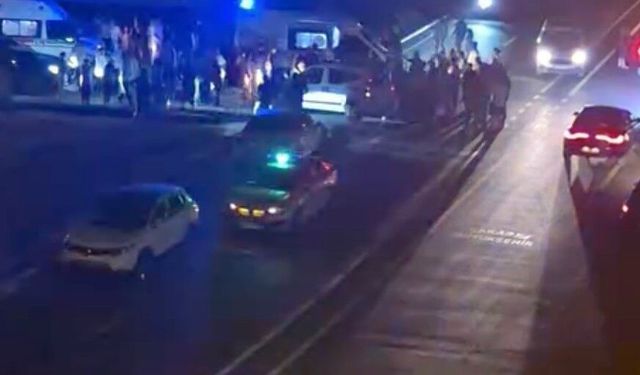 Panelvan ile çarpışan motosikletli ağır yaralandı