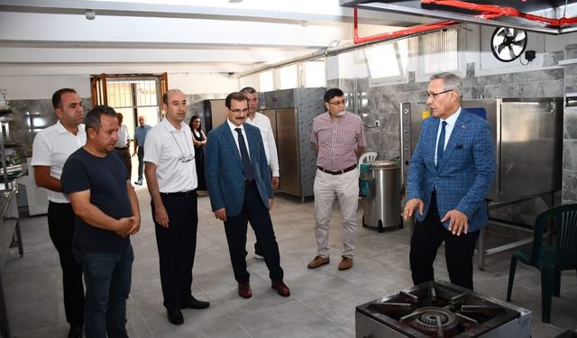 Salihli'de yeni eğitim yılı öncesi okullarda hazırlıklar tamamlanıyor
