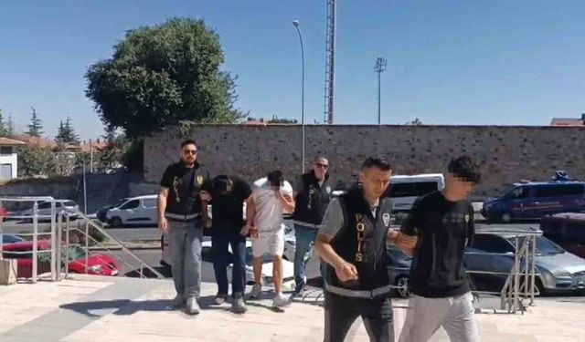 'Sazan sarmalı' dolandırıcılığına 3 ilde operasyon: 2 tutuklama