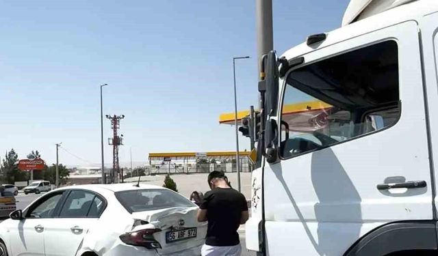 Siirt'te maddi hasarlı kaza