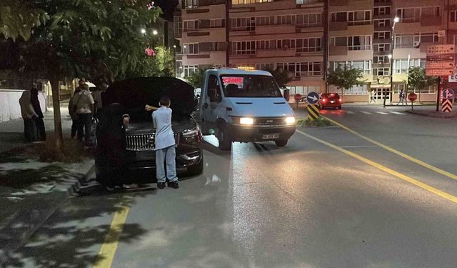 Sivas'ta iki araç çarpıştı: 3'ü çocuk 4 yaralı