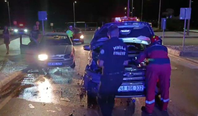 Trafik kazasında yaralanan sürücü, kızı ve torununu görmeden hastaneye gitmek istemedi