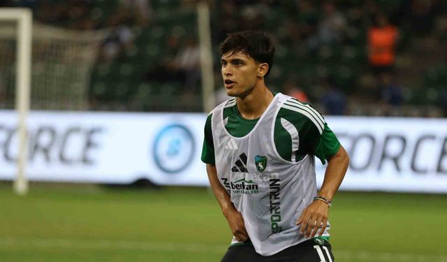 Trendyol Süper Lig: Kocaelispor: 1 - Amed Sportif Faaliyetler: 0 (Maç devam ediyor)