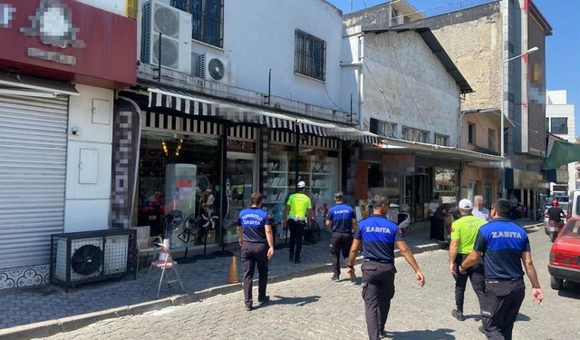 Turgutlu'da kaldırım işgali denetimi