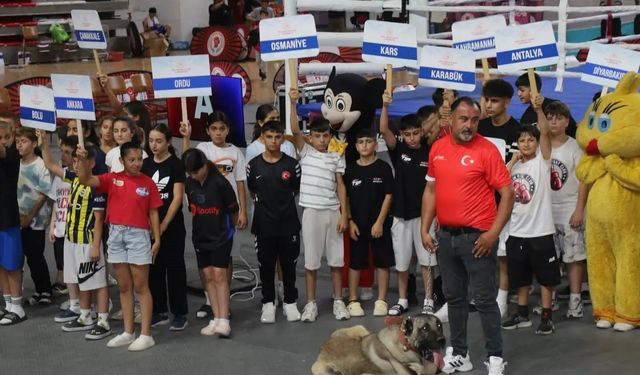 Türkiye Ferdi Boks Şampiyonası'nın açılış seremonisi yapıldı