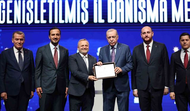 Tuzla, Çekmeköy ve Şile Belediye Başkanları AK Parti'ye katıldı