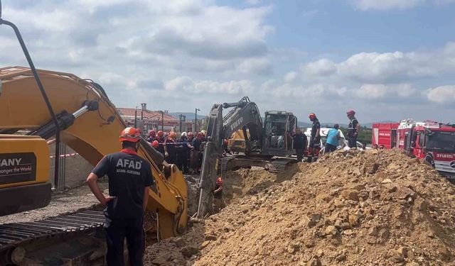 Tuzla'da bir işçi toprak altında kaldı