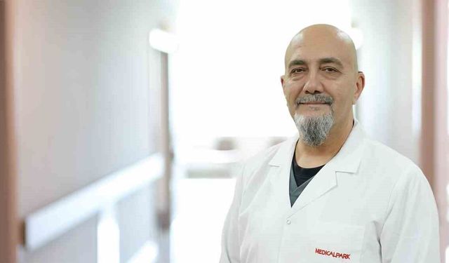 'Uzun yolculuklarda bacakta pıhtı riski artıyor'
