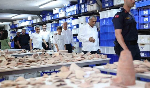 Vali Toraman, Apollon Smintheion ve Assos Antik kentinde incelemelerde bulundu