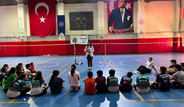 Yaz Spor Okulları'nda 256 çocuğa ağız diş sağlığı eğitimi verildi