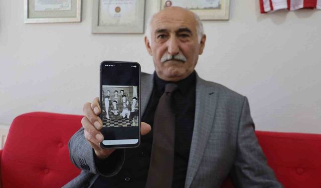 12 Eylül'ün akıl almaz işkencelerini anlattı